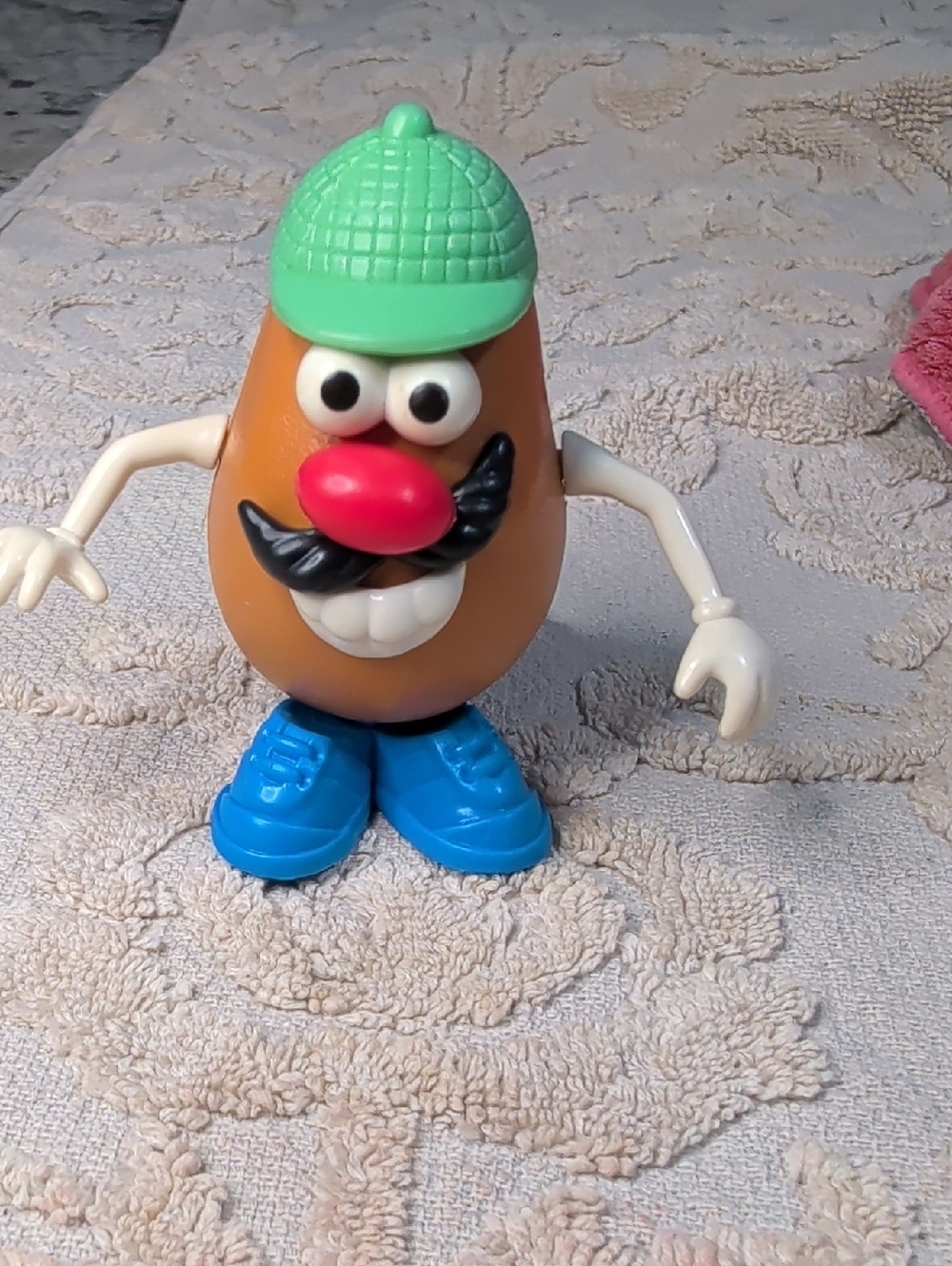 Vintage Mr. Potato Head Keychain With Parts - Picture 4 of 4